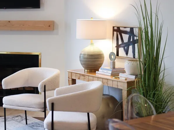 1019 Mariners Way APT 30, Huddleston, VA 24104