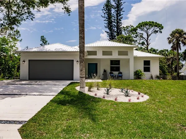 860 Preacher CT, NAPLES, FL 34104