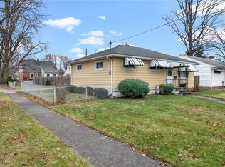 383 Beebe Ave, Elyria, OH 44035