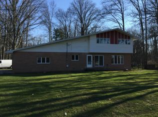 690 E Forestlawn Dr, Midland, MI 48640