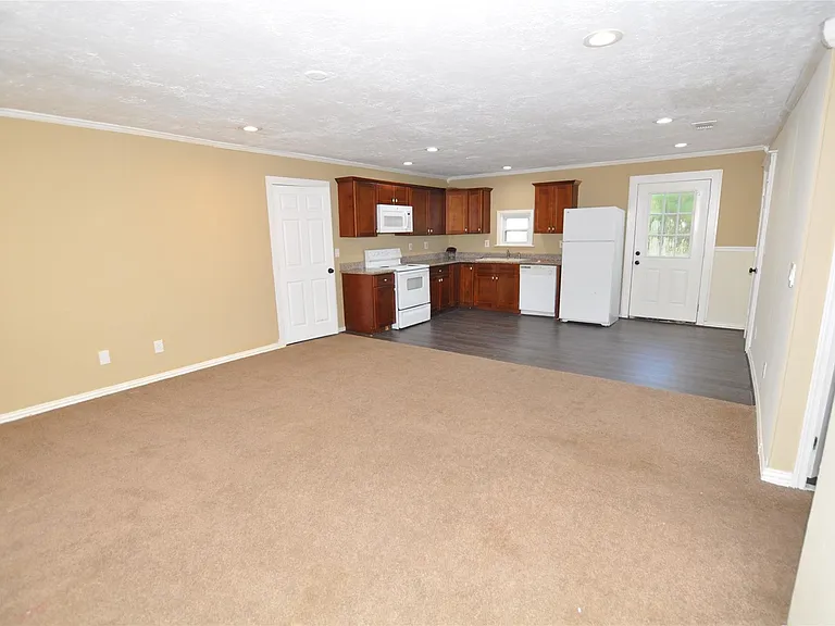 208 Blue Lake Dr — Photo 19
