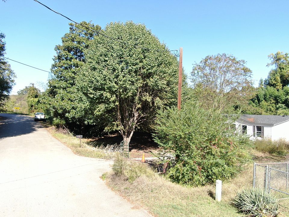 1st image of 101 Elmina St