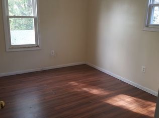 49 N Munn Ave, Newark, NJ 07106