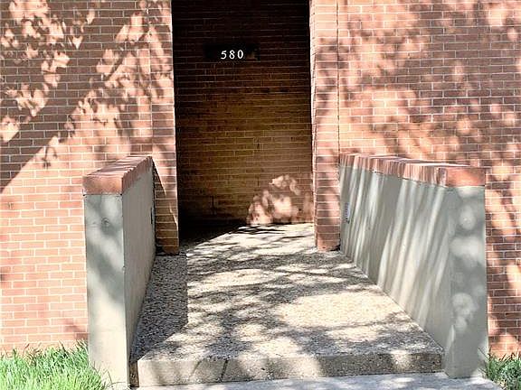 4th image of 580 E Avenue J APT A