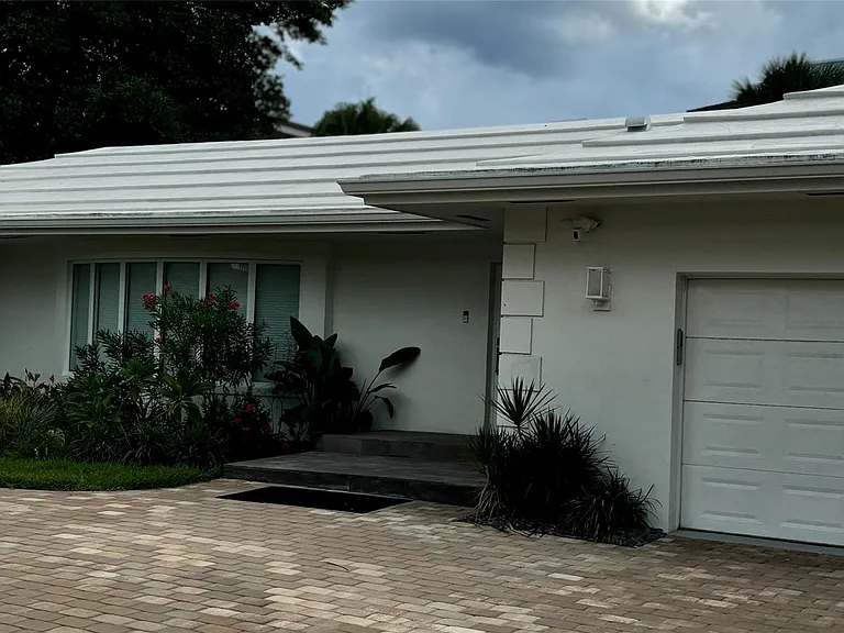 2020 Coral Reef Dr — Photo 4