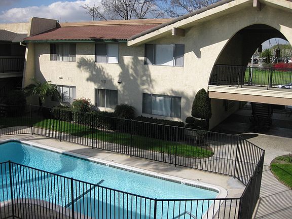 4th image of 3700 W Mungall Dr #28