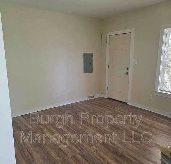 222 Vine St — Photo 7