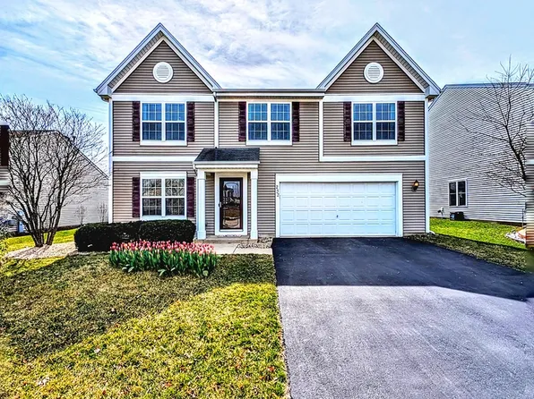 232 W Meadow Dr, Cortland, IL 60112