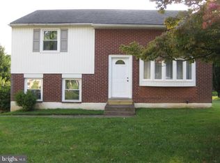 3508 Springmill Rd, Upper Chichester, PA 19061