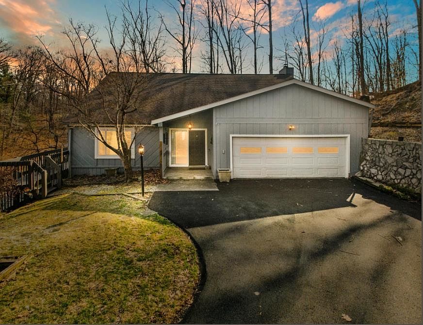 1st image of 101 Hidden Valley Dr
