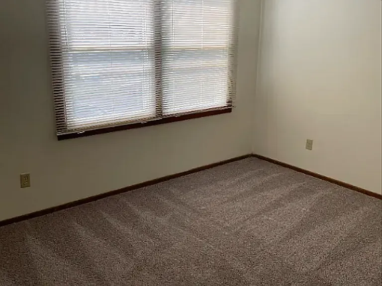 7962 Bloomington Ave S — Photo 4