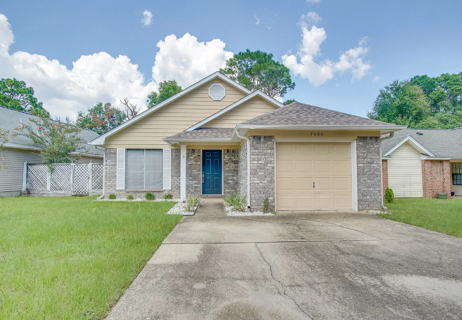 3 bed, 2.0 bath, 1442 sqft, $2,000 — Photo 3