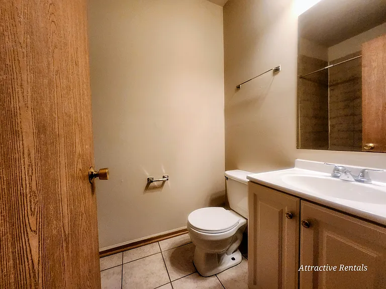 728 W 50th St — Photo 13