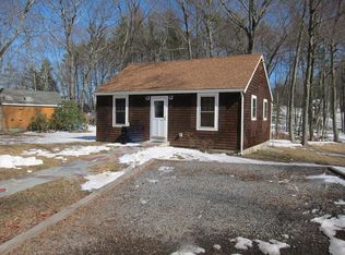 252 Creek St, Wrentham, MA 02093