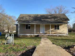 414 E Broadway St, Huntington, AR 72940