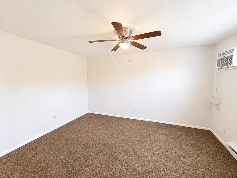18 Beth Ln — Photo 16