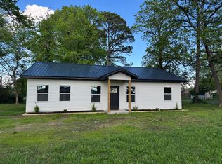 834 Morris St, Mountain Grove, MO 65711