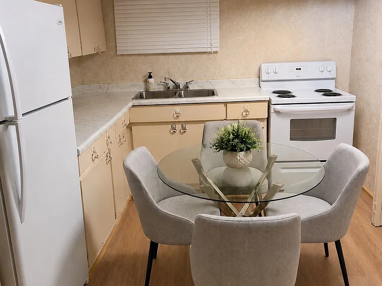 33 Sumner Heights Dr #BASEMENT — Photo 5