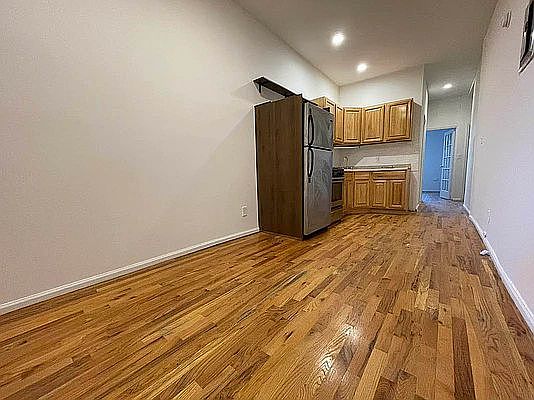 1st image of 23 Meserole St APT 2R
