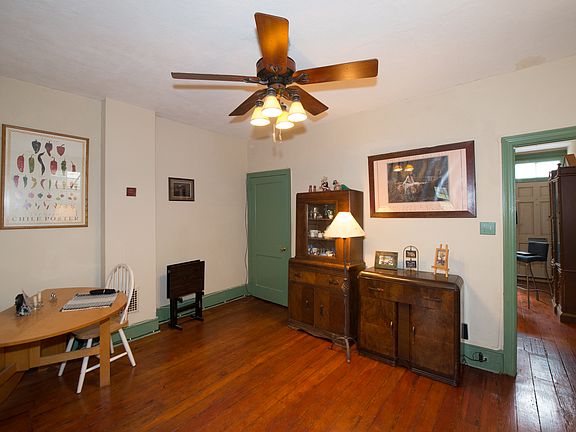 5th image of 107 W Mount Airy Ave