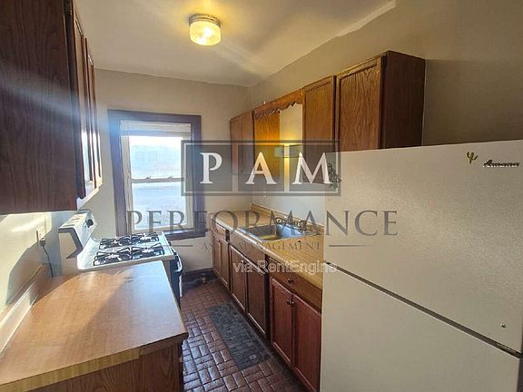 4th image of 3835 N Humboldt Blvd #3