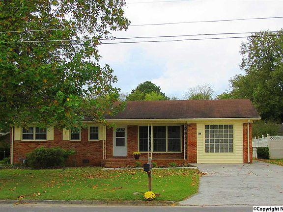 2nd image of 417 Jack Coleman Dr NW