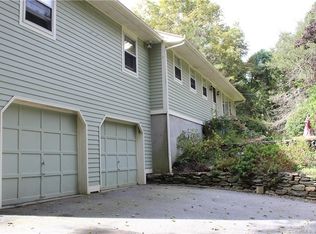 142 River Rd, Preston, CT 06365