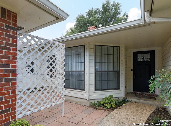 2nd image of 1409 Greenwood