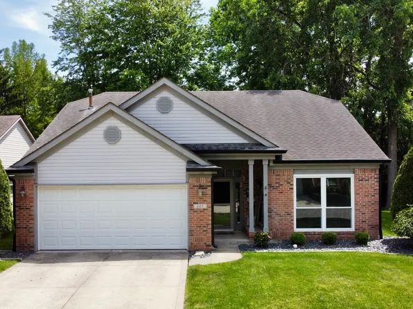 605 Beaverbrook DR, Carmel, IN 46032