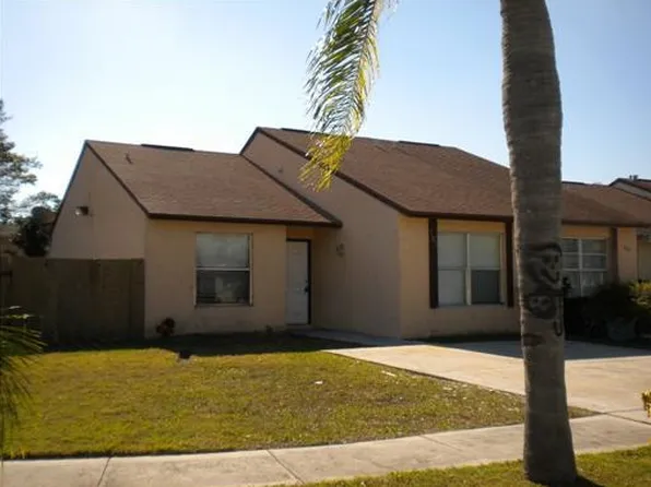 153 Pinewood Ct, Jupiter, FL 33458