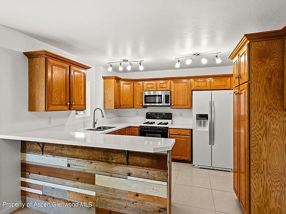 2nd image of 1247 E 18th Way