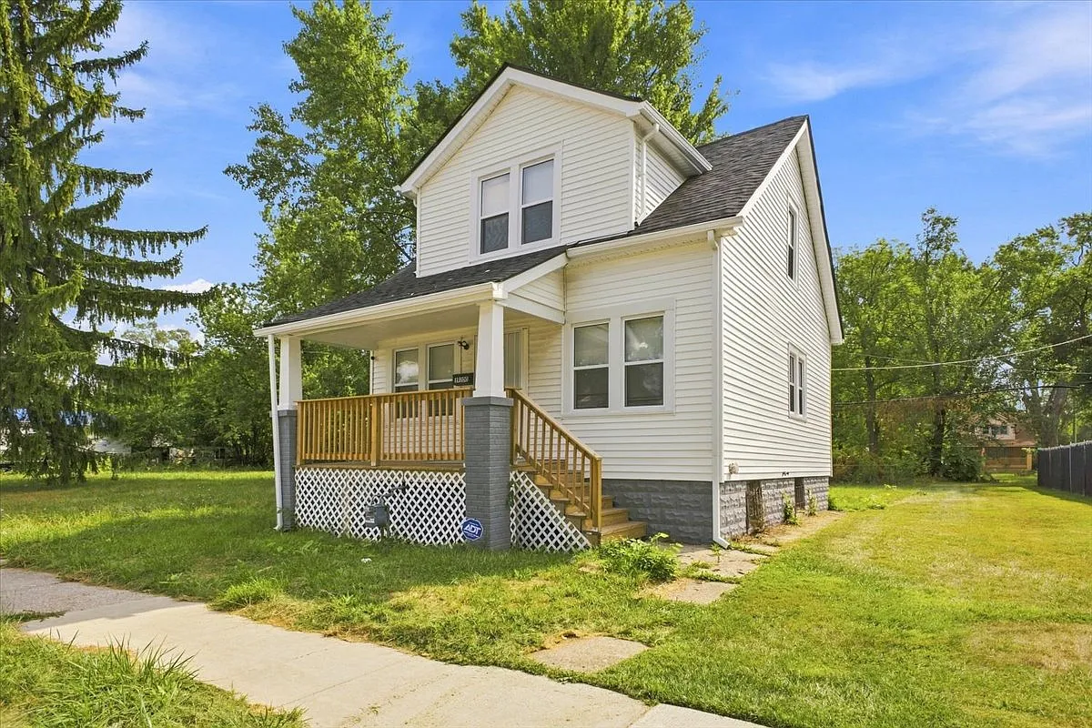 3 bed, 1000 sqft, $1,400 — Photo 2