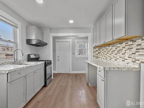 2nd image of 83 May St