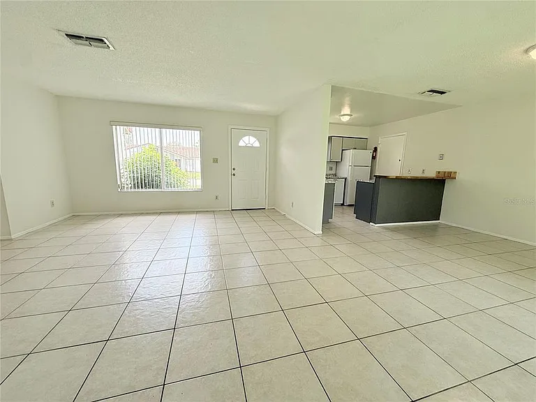 10122 Mason Dixon Cir — Photo 6