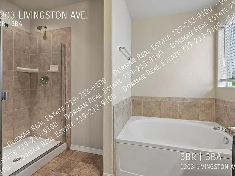1203 Livingston Ave — Photo 17