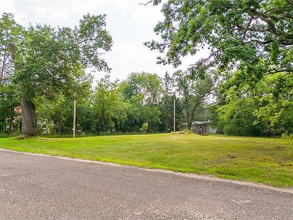 4th image of 1005 Grant Street