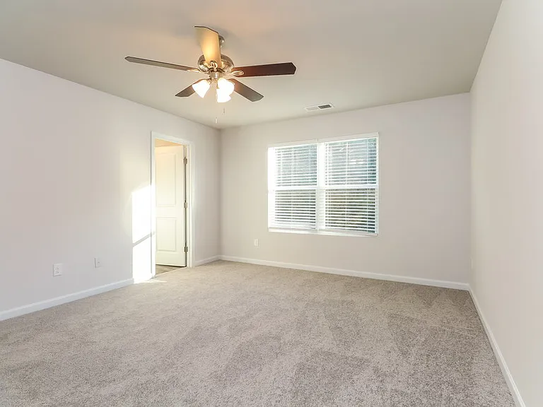 151 Hamilton Pointe Dr — Photo 9