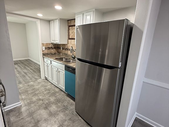 3rd image of 6428 Baker Ct APT B