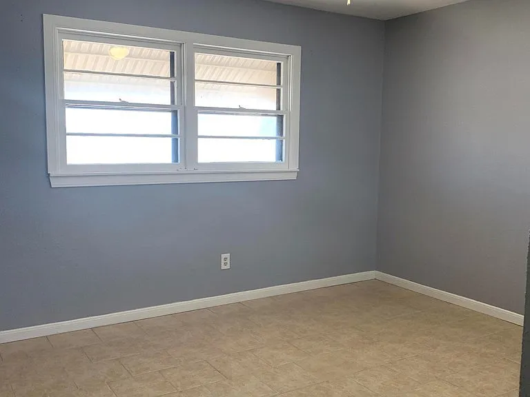 3615 Dawn Ave — Photo 8