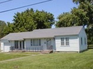 709 W Tyler St, Herrin, IL 62948