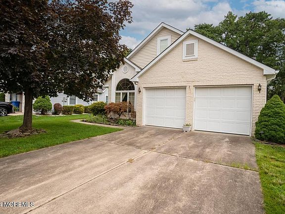 2nd image of 1644 Sweetbay Drive