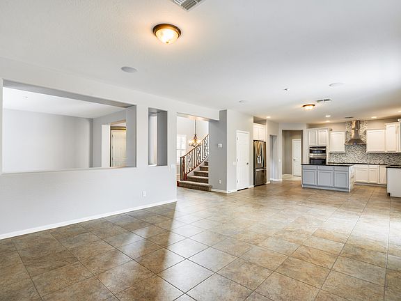 3rd image of 4948 W Marcus Dr