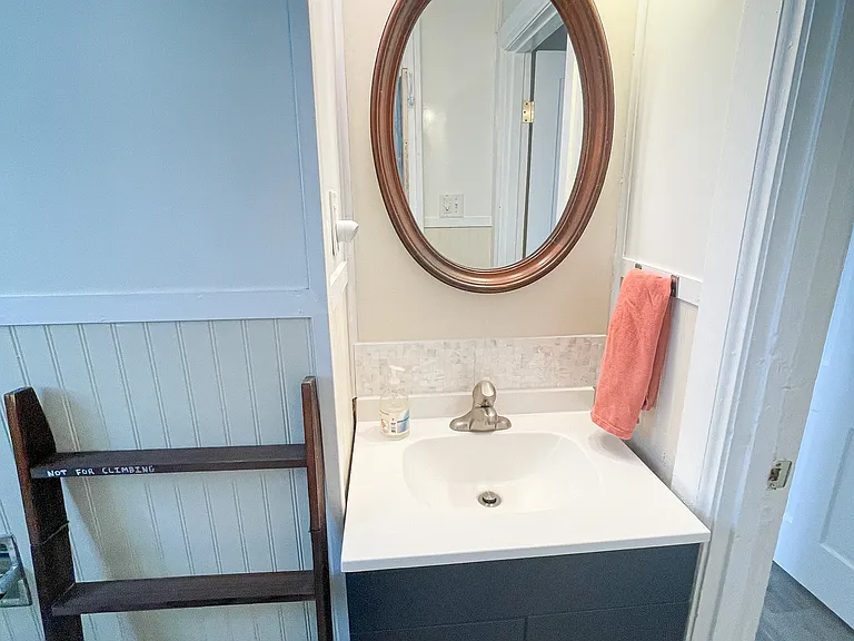 314 Farm Street — Photo 12