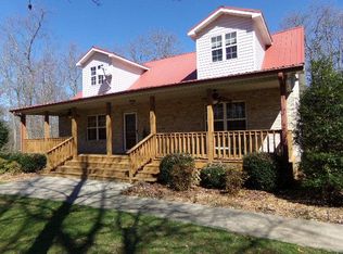 121 Fawn Dr, Belvidere, TN 37306