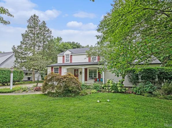 6171 S Main St, Clarkston, MI 48346