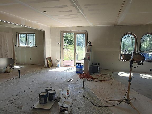 5th image of 16351 Manilla Ln