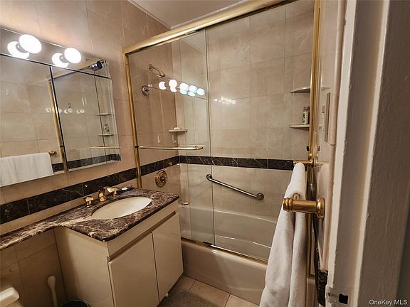 5th image of 18-15 215th Street #6 M