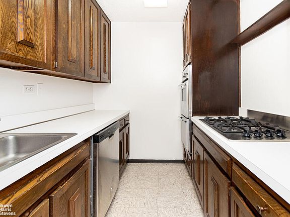 4th image of 3333 Henry Hudson Pkwy #18-P
