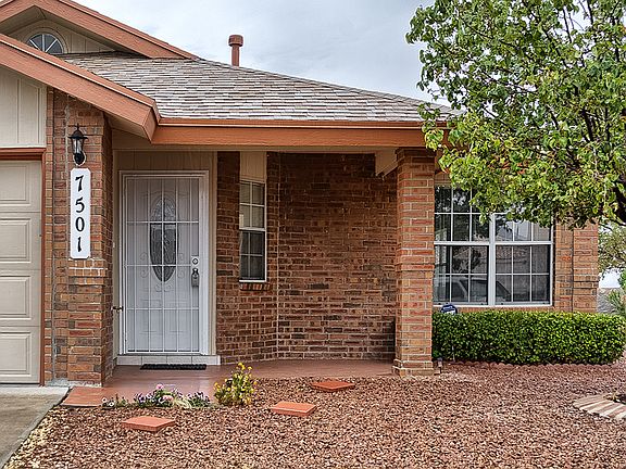 2nd image of 7501 Plaza Redonda Dr