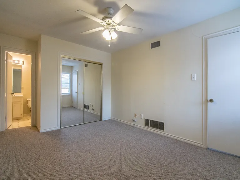 4311 Cole Ave #111 — Photo 15